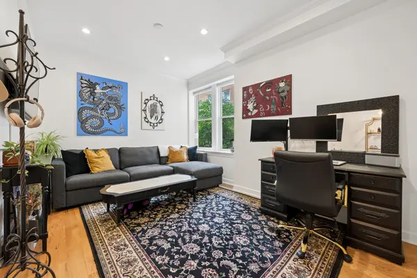 534.5 W Belmont AVE #1N, Chicago, IL 60657