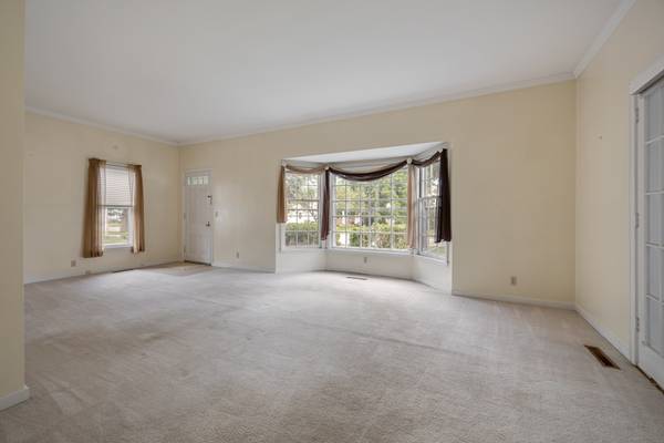 302 N State ST, Marengo, IL 60152