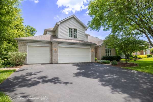 1644 Derby DR, Batavia, IL 60510