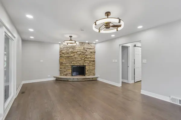 1208 Elizabeth AVE, Naperville, IL 60540