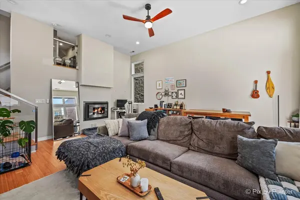 1308 N BOSWORTH AVE #2, Chicago, IL 60622