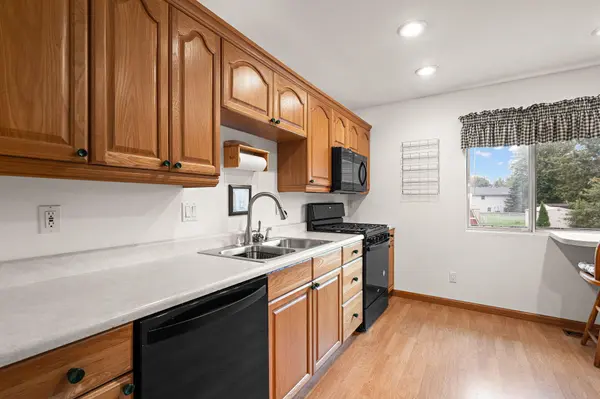 3081 Parkwood PL, Crown Point, IN 46307