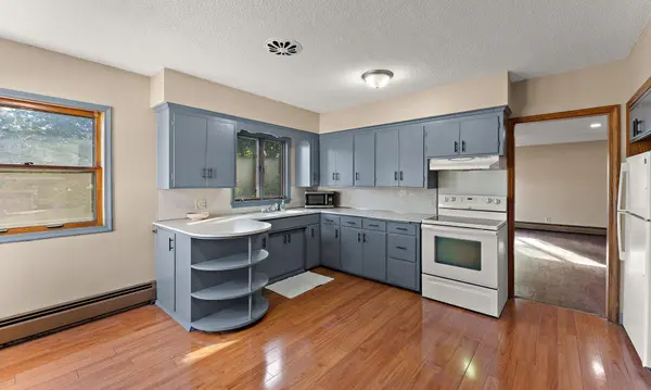 1603 Frost AVE, Maplewood, MN 55109