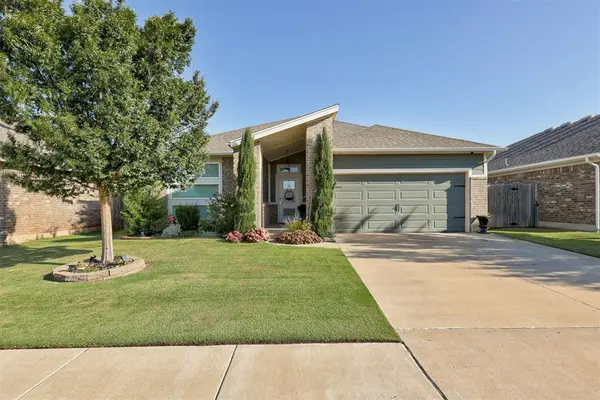 10709 NW 20th ST, Yukon, OK 73099
