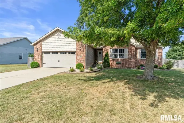 1625 Chancelor PL, Chatham, IL 62629