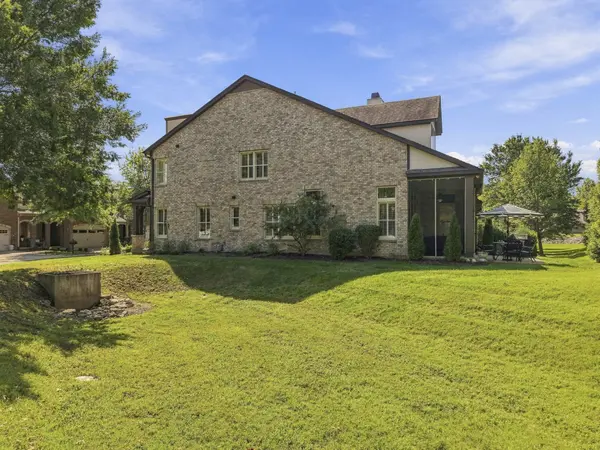 118 Village Cir, Lebanon, TN 37087