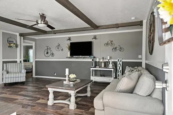 670 Garrett Rd, Quebeck, TN 38579