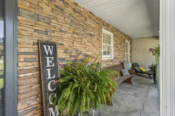 735 Shadowbrook Rd, Winchester, TN 37398