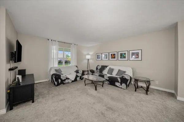 17201 E Galaxy Ln, Greenacres, WA 99016