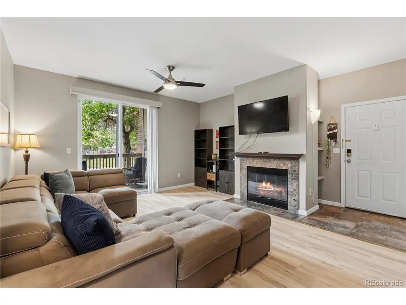 1691 W Canal #1117, Littleton, CO 80120