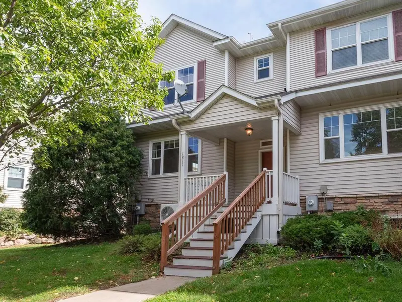 1811 3rd ST NE, Minneapolis, MN 55418