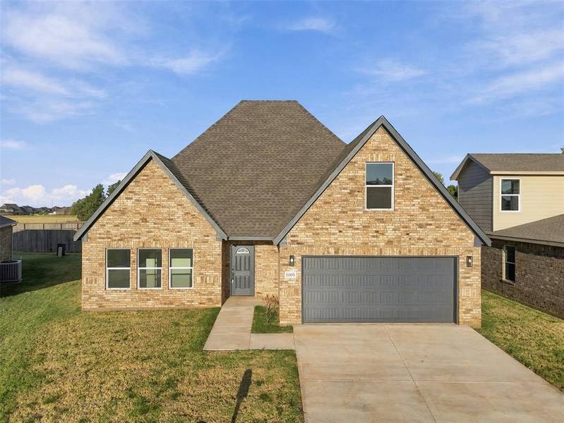 800 Chateau CT, Kingfisher, OK 73750