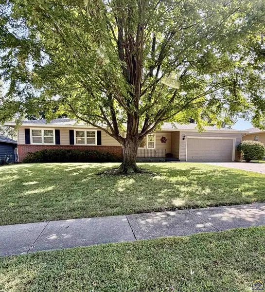5609 SW 24th ST, Topeka, KS 66614