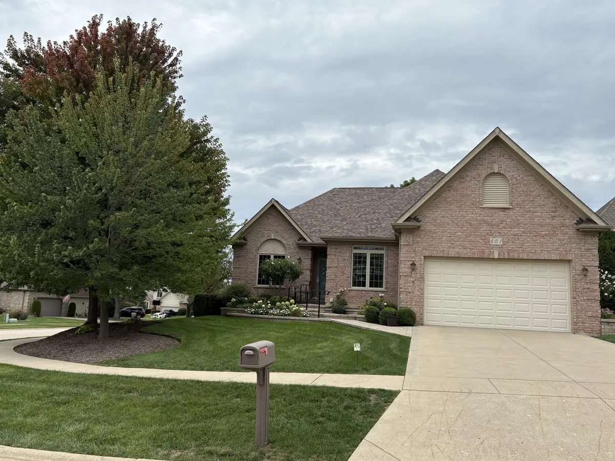 601 Edelweiss DR, Antioch, IL 60002