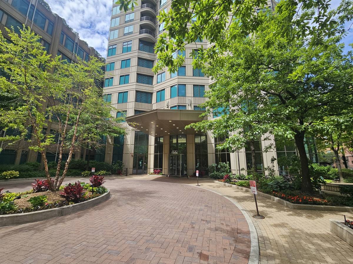 400 N LA SALLE DR #3306, Chicago, IL 60654
