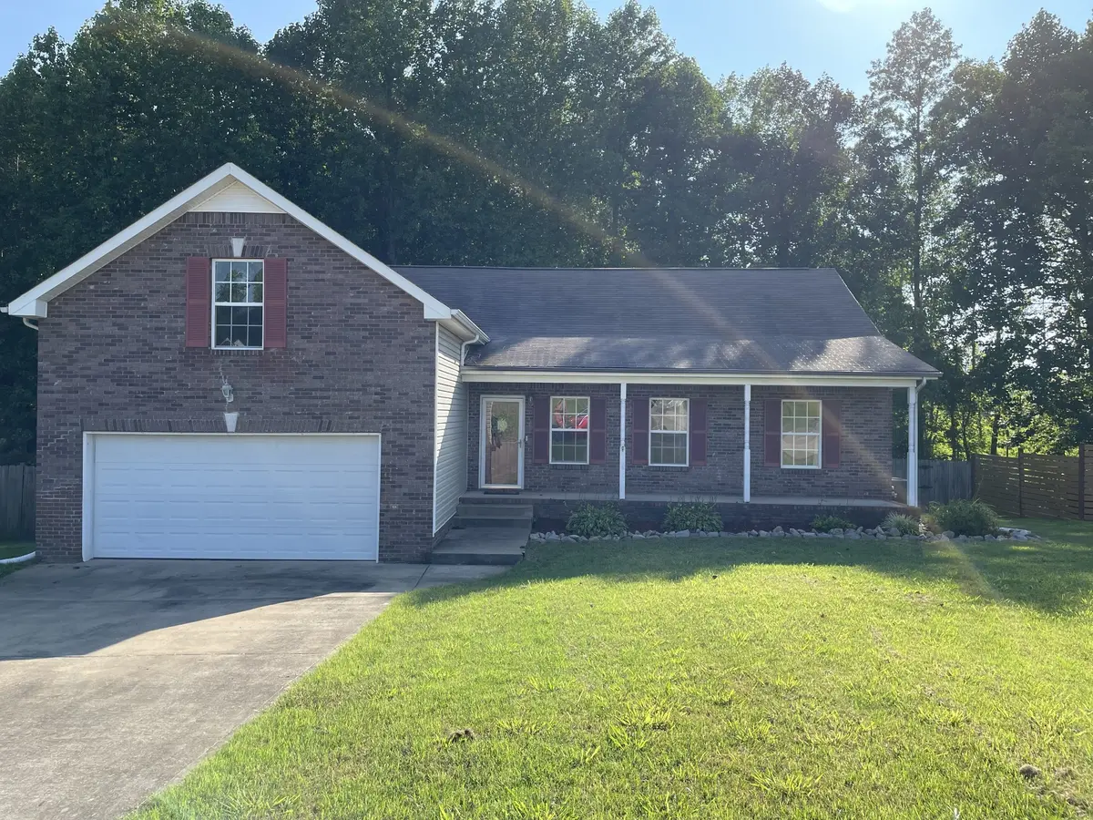 1517 Cedar Springs Cir, Clarksville, TN 37042