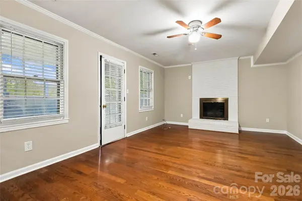 2711 Johnny Reb LN, Charlotte, NC 28273