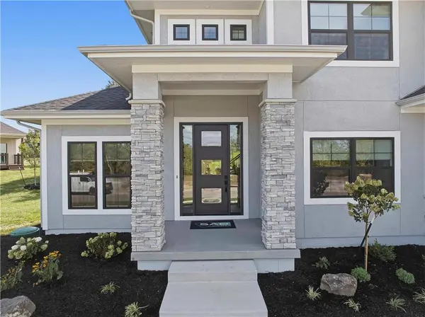 509 Turnbridge DR, Raymore, MO 64083
