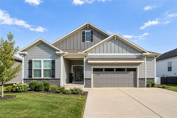 25096 W 142nd ST, Olathe, KS 66061