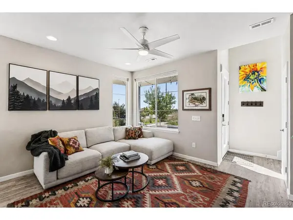 19592 W 93rd #A, Arvada, CO 80007