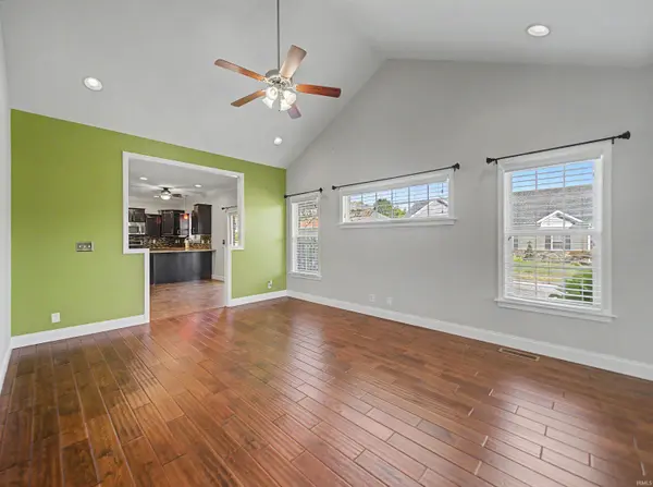 15508 Shakespeare DR, Evansville, IN 47725