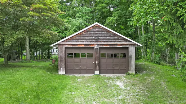 13 Arbutus ST, Putnam Valley, NY 10579