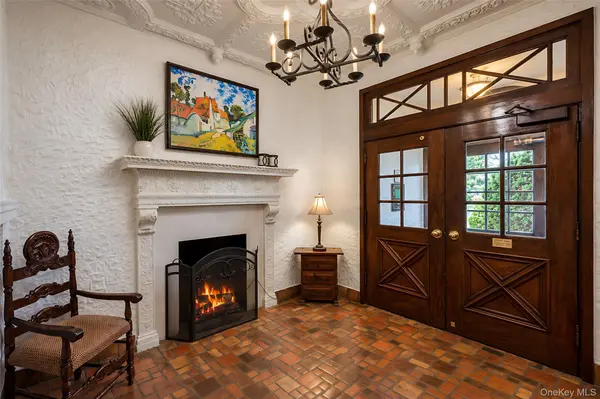 17 N Chatsworth AVE #7F, Larchmont, NY 10538