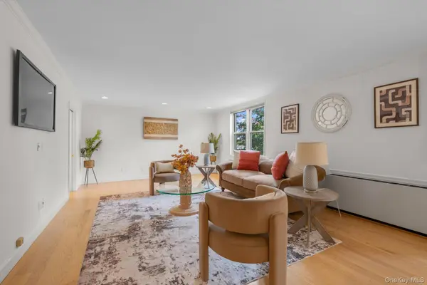 1390 Broadway #119, Hewlett, NY 11557
