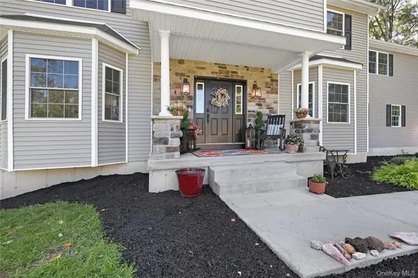 112 Elise DR, Middletown, NY 10941