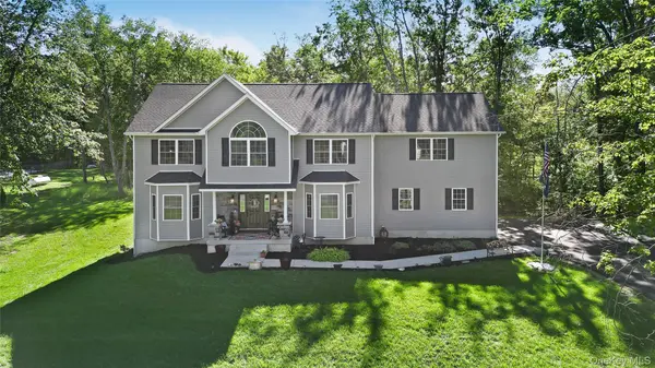 112 Elise DR, Middletown, NY 10941