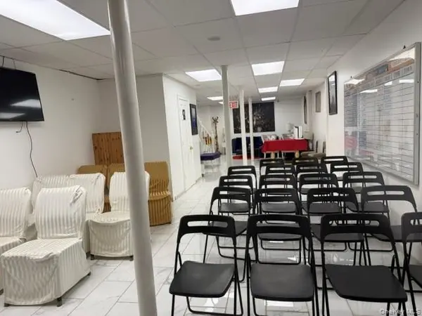 10201 Northern BLVD, Corona, NY 11368