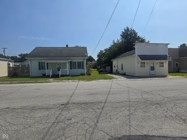 102-104 Walnut ST, Fairland, IN 46126