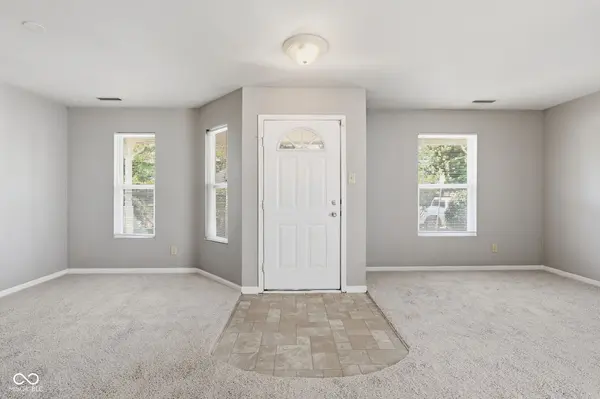 15448 Gallow LN, Noblesville, IN 46060