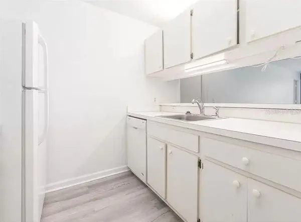 3800 SW 20TH AVE #311, Gainesville, FL 32607
