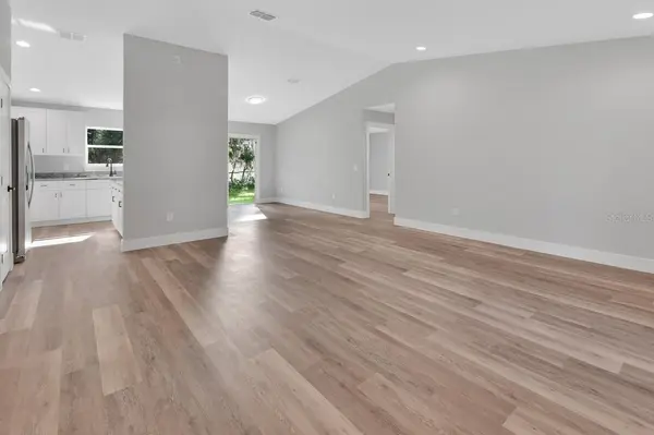 407 IVY AVE, Deland, FL 32724