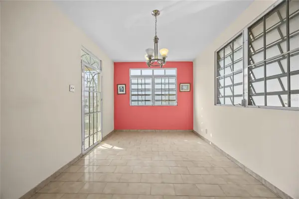CII 8 NE PUERTO NUEVO #1203, San Juan, PR 00920