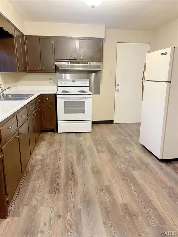 14 MINDEN DR, Belleville, IL 62221
