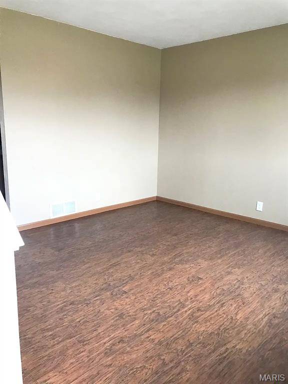 18 SARPY RD #D, Belleville, IL 62221