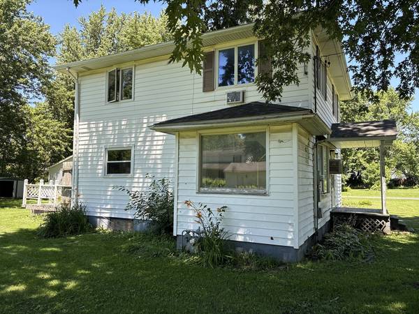 410 N First ST, Bellflower, IL 61724