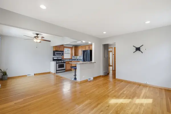 6005 S Mayfield AVE, Chicago, IL 60638