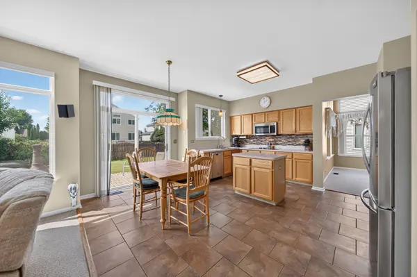 251 Winslow WAY, Lake In The Hills, IL 60156