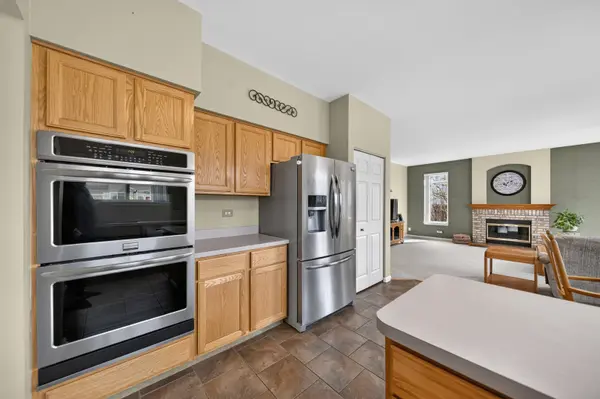 251 Winslow WAY, Lake In The Hills, IL 60156