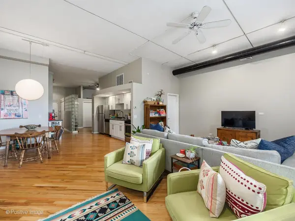 2012 W Saint Paul AVE #207, Chicago, IL 60647
