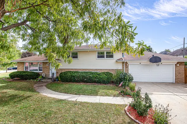 5443 W 83 PL, Burbank, IL 60459