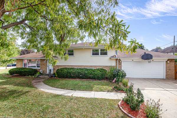 5443 W 83 PL, Burbank, IL 60459