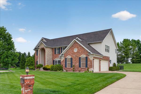 371 Galahad CT, Weldon Spring, MO 63304