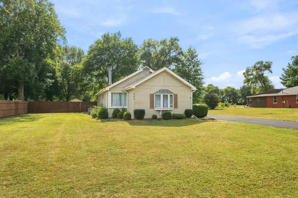 245 W Southmor RD, Morris, IL 60450