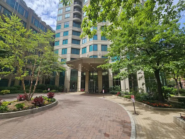 400 N LA SALLE DR #3306, Chicago, IL 60654