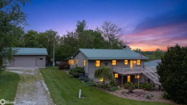 2172 Anchor DR, Garwin, IA 50632