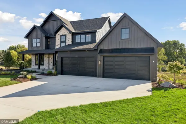 5813 S Century RDG S, Woodbury, MN 55125